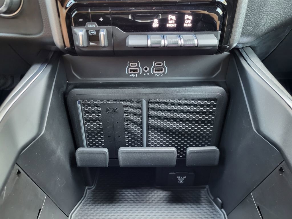 New 2026 RAM 1500 4x4 Crew Cab image 26