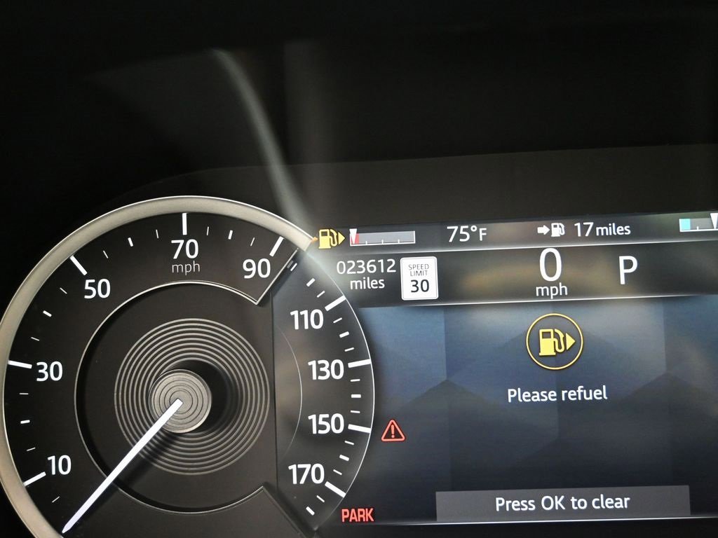 Used 2022 Jaguar XF R-Dynamic SE image 21