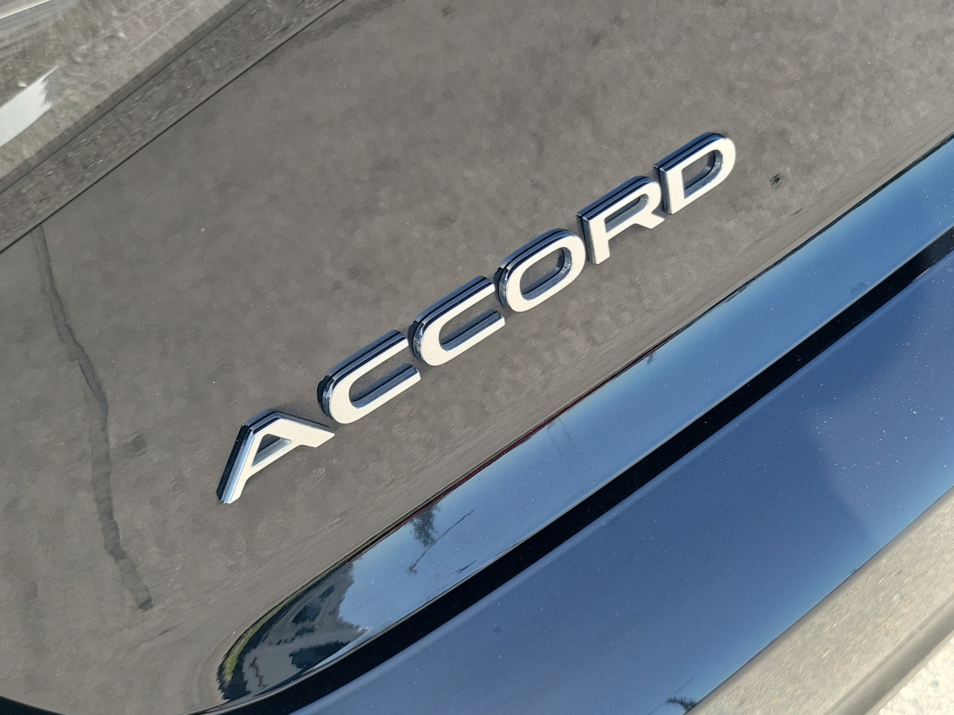 Used 2024 Honda Accord EX image 31