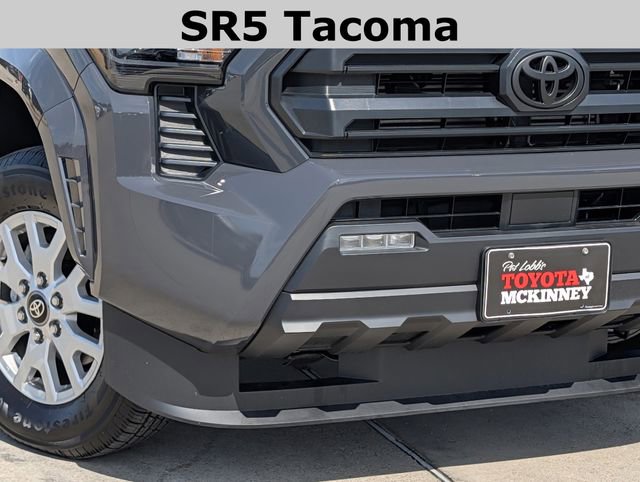 Used 2025 Toyota Tacoma SR5 AWD/4WD image 3