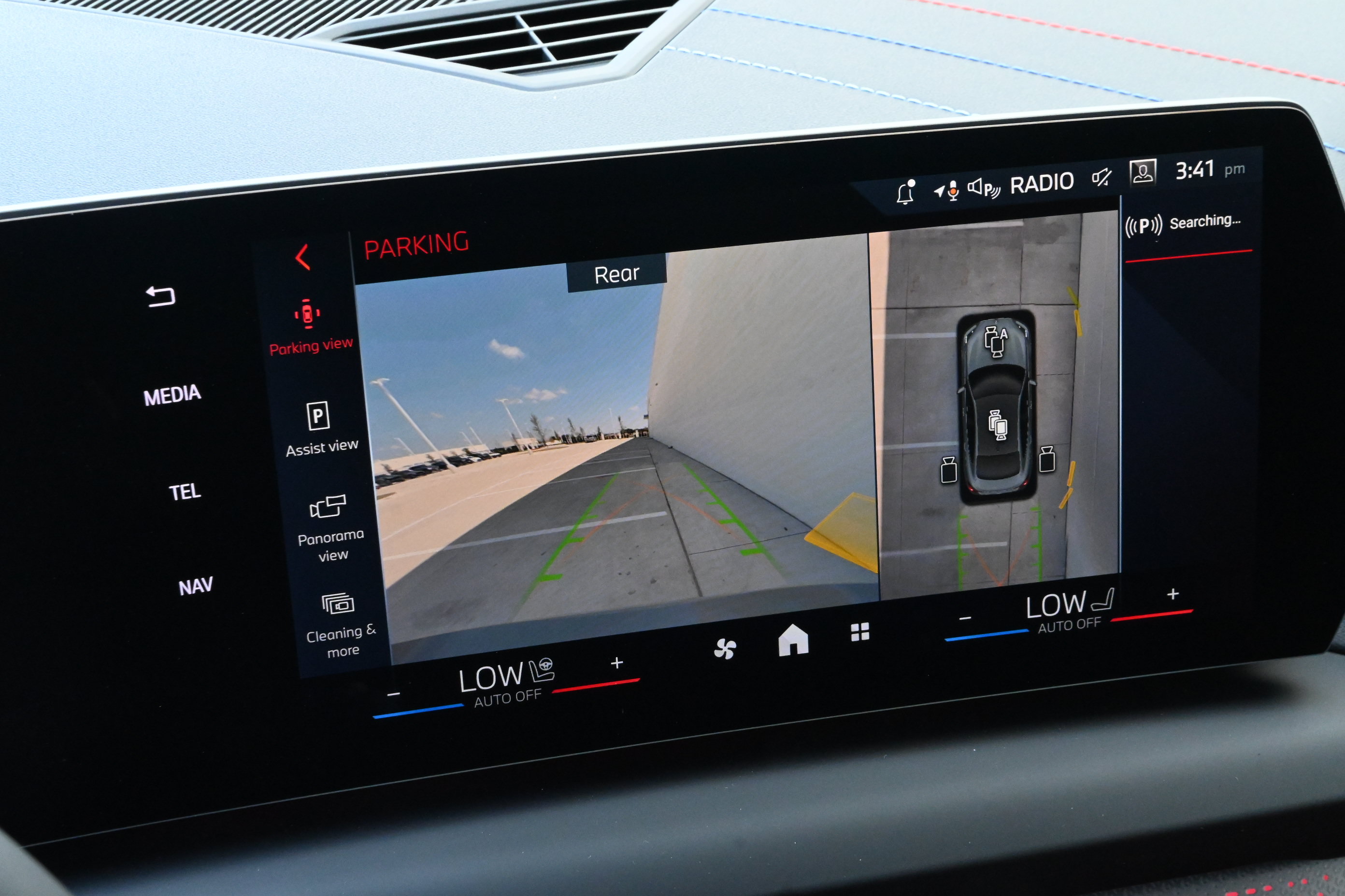 New 2026 BMW 228i w/ Technology Package FWD image 17