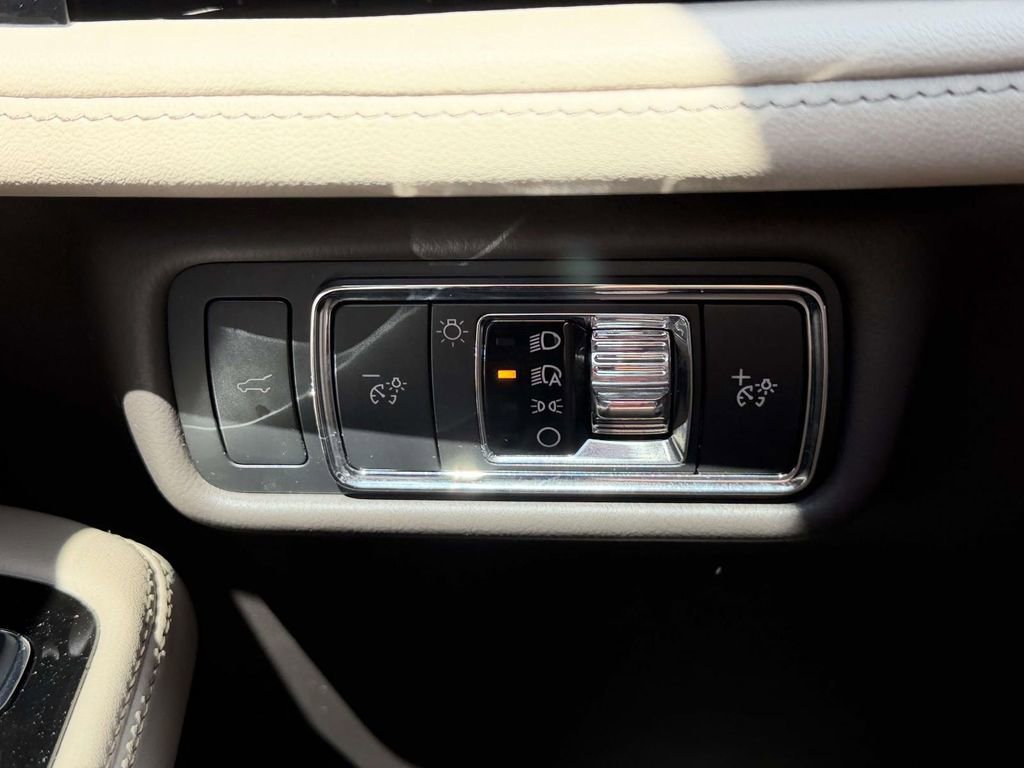 Used 2022 Lincoln Aviator Reserve w/ Elements Package Plus AWD/4WD image 21