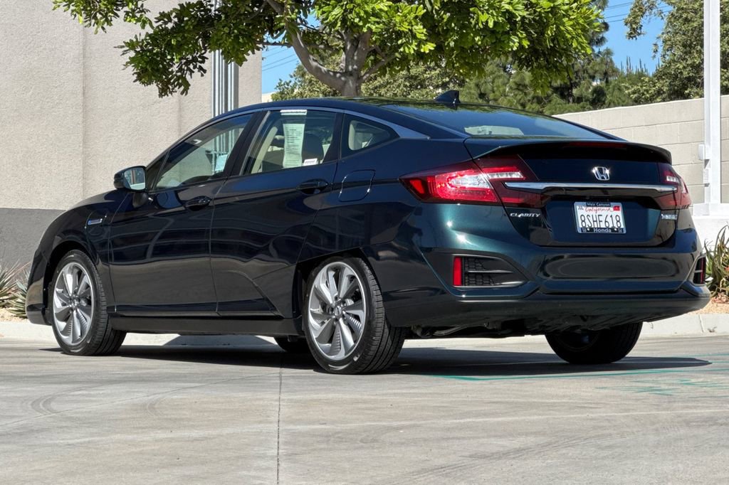 Certified 2020 Honda Clarity Plug-In Hybrid image 3