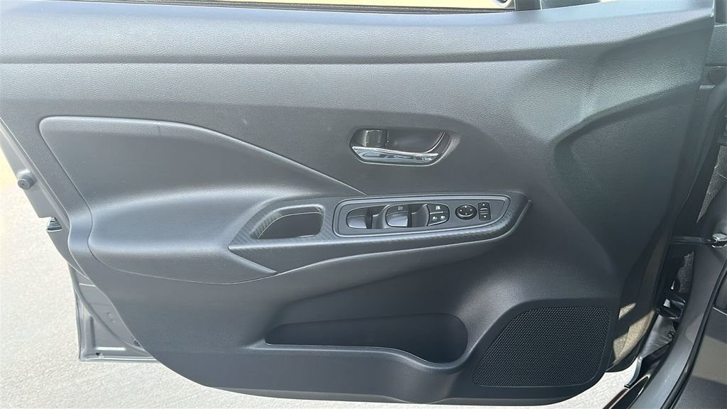 Used 2025 Nissan Versa SV FWD image 19