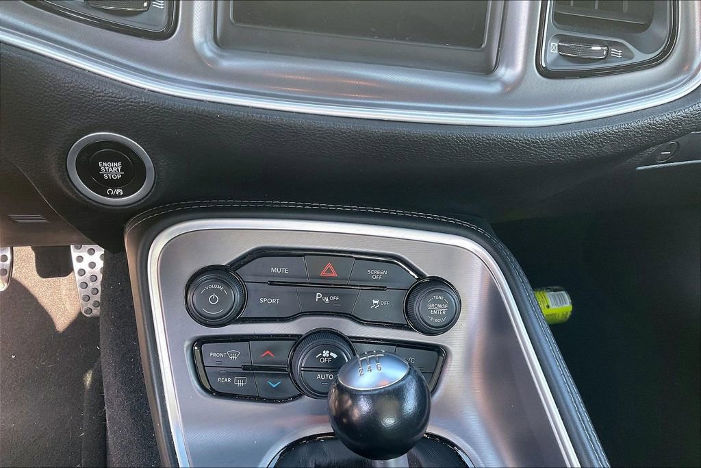 Used 2022 Dodge Challenger R/T w/ Blacktop Package RWD image 30