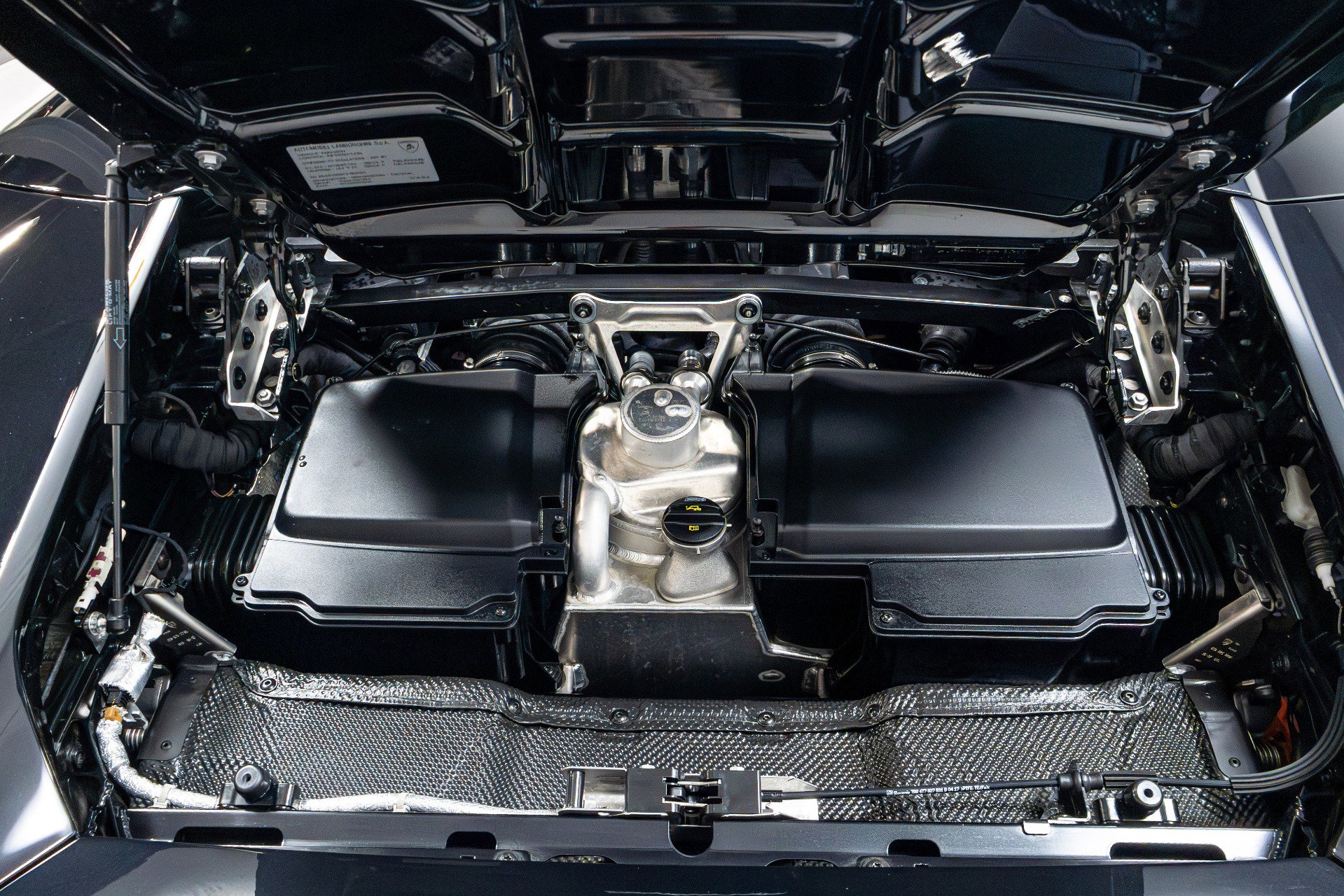 Used 2017 Lamborghini Huracan LP 610-4 image 47