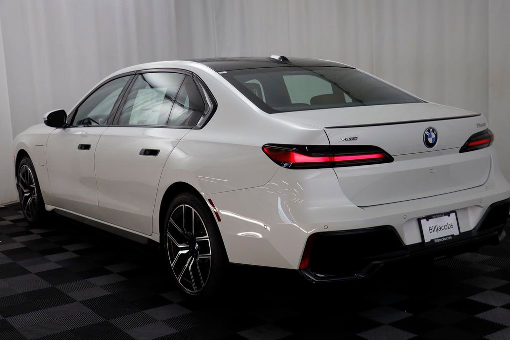 New 2026 BMW 750e xDrive w/ Executive Package AWD/4WD image 18