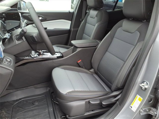 New 2026 Chevrolet Trax LT image 8