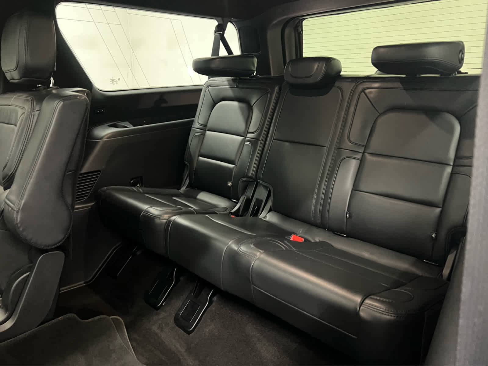 Used 2022 Lincoln Navigator L Reserve image 35