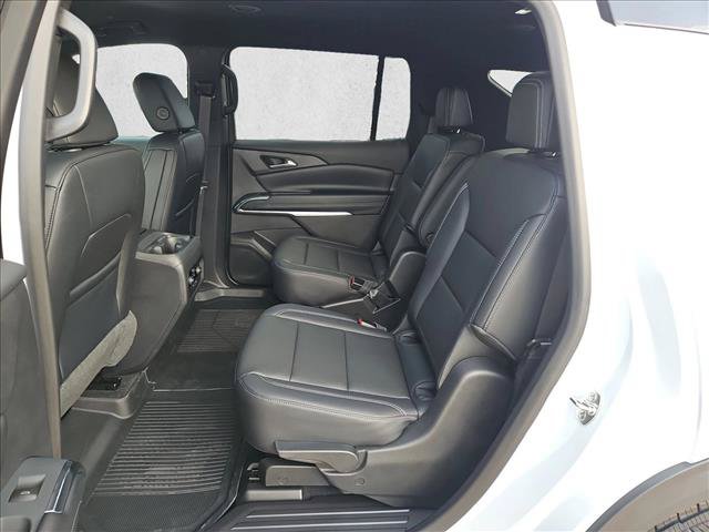 New 2027 Chevrolet Traverse LT w/ Driver Confidence Package FWD image 16