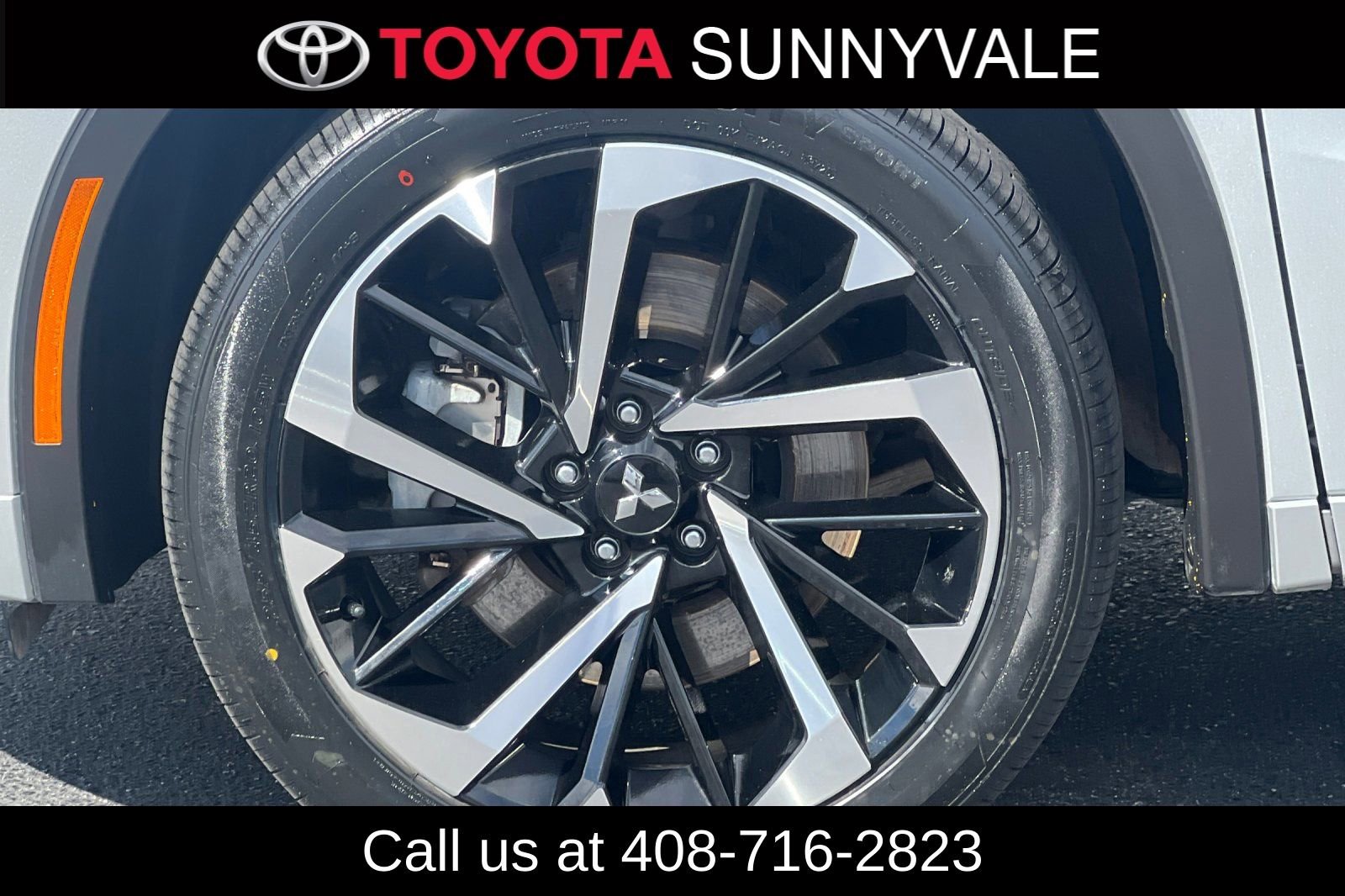 Used 2024 Mitsubishi Outlander SEL image 12