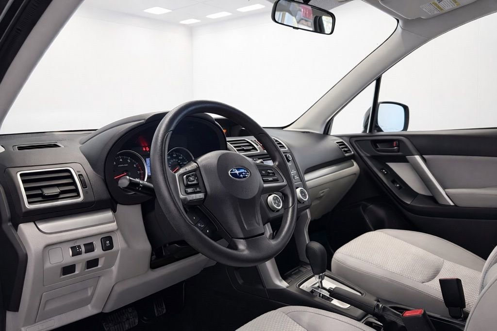 Used 2016 Subaru Forester 2.5i w/ Alloy Wheel Package image 11