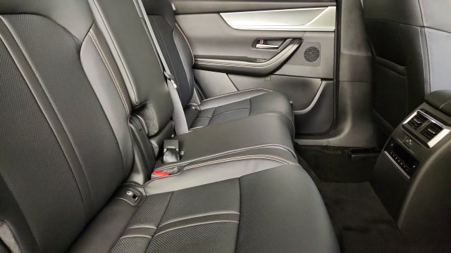 New 2026 MAZDA CX-90 Plug-In Hybrid w/Premium Sport AWD/4WD image 34