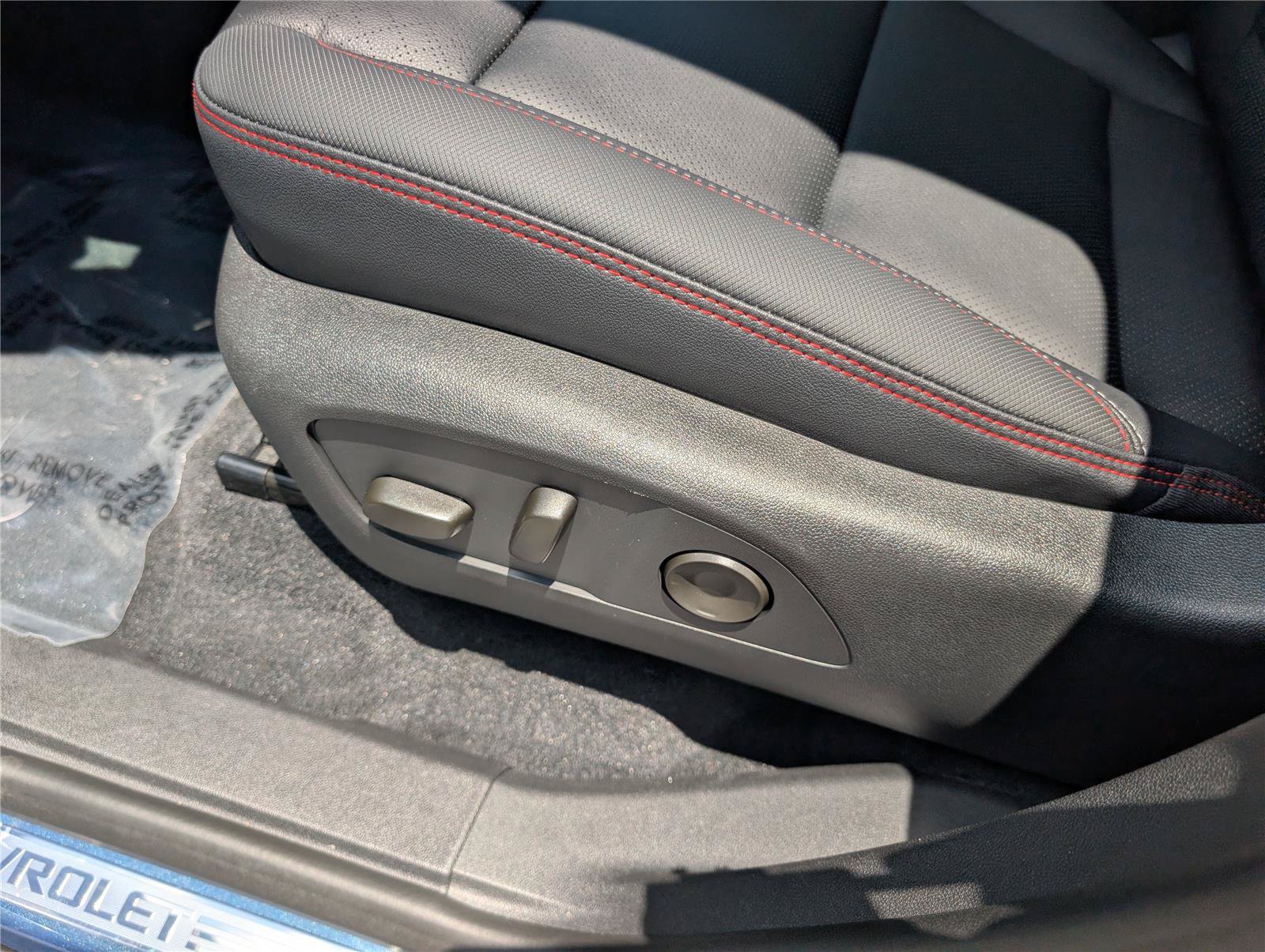 Used 2026 Chevrolet Traverse RS AWD/4WD image 23