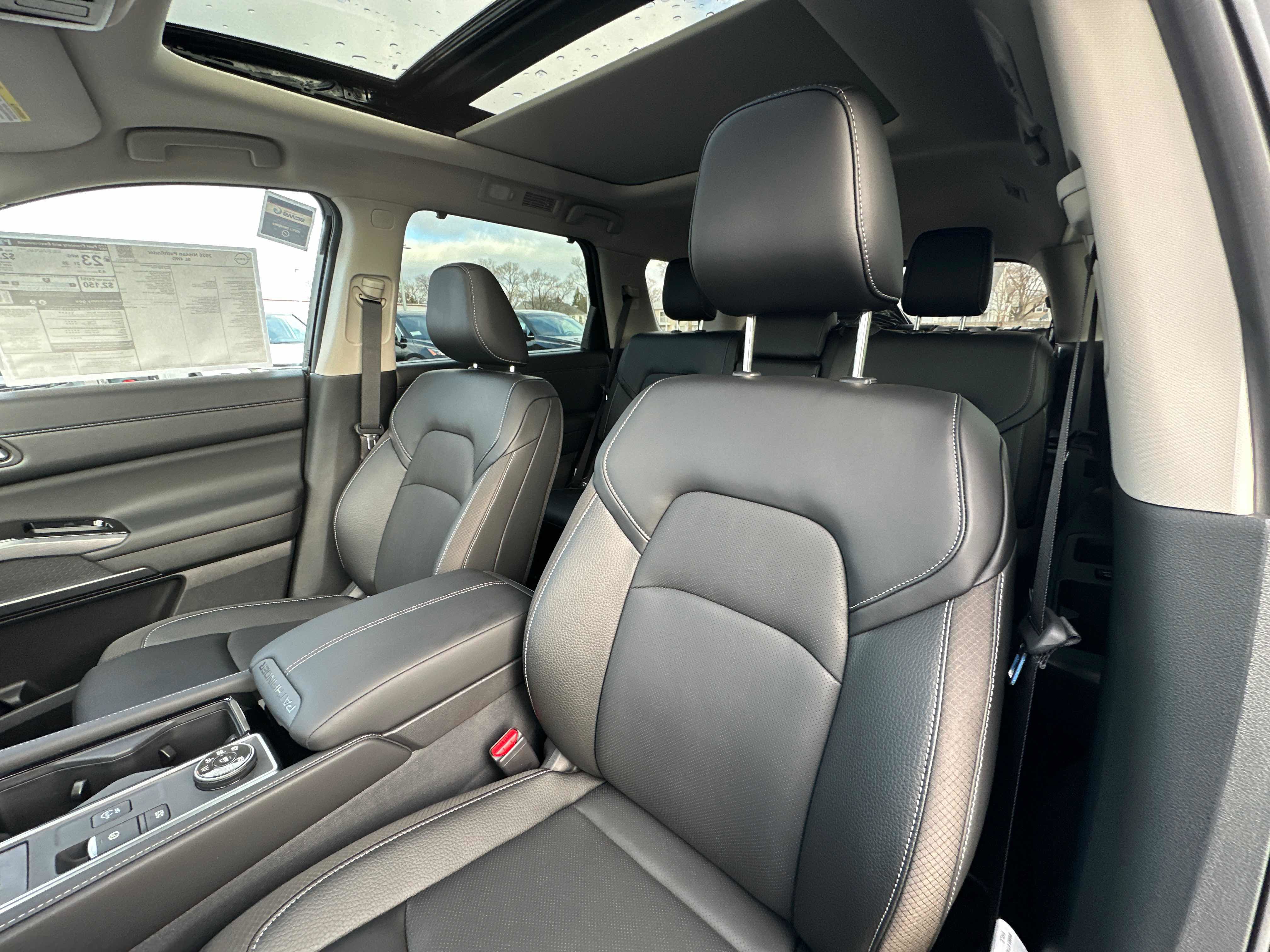 New 2026 Nissan Pathfinder SL w/ SL Premium Package (P04) AWD/4WD image 21