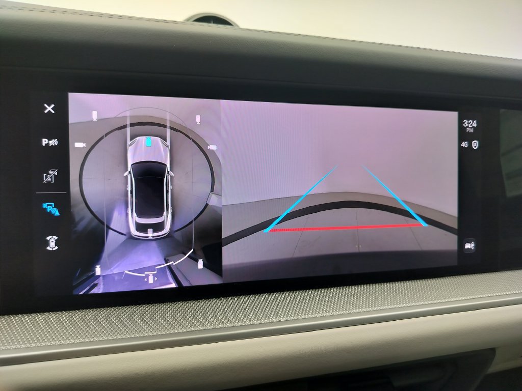 New 2026 Porsche Cayenne Coupe AWD/4WD image 15