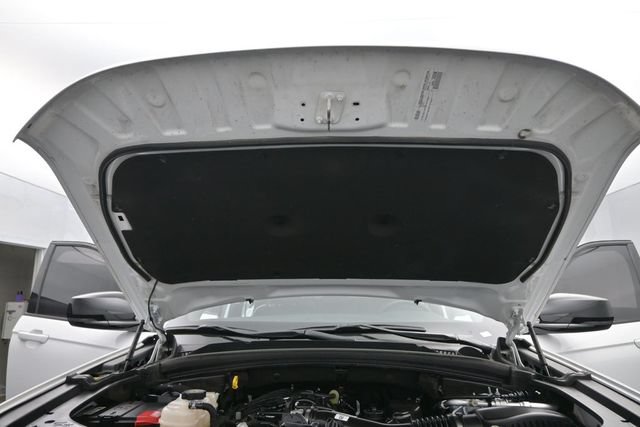 Used 2023 Jeep Grand Cherokee Altitude AWD/4WD image 21