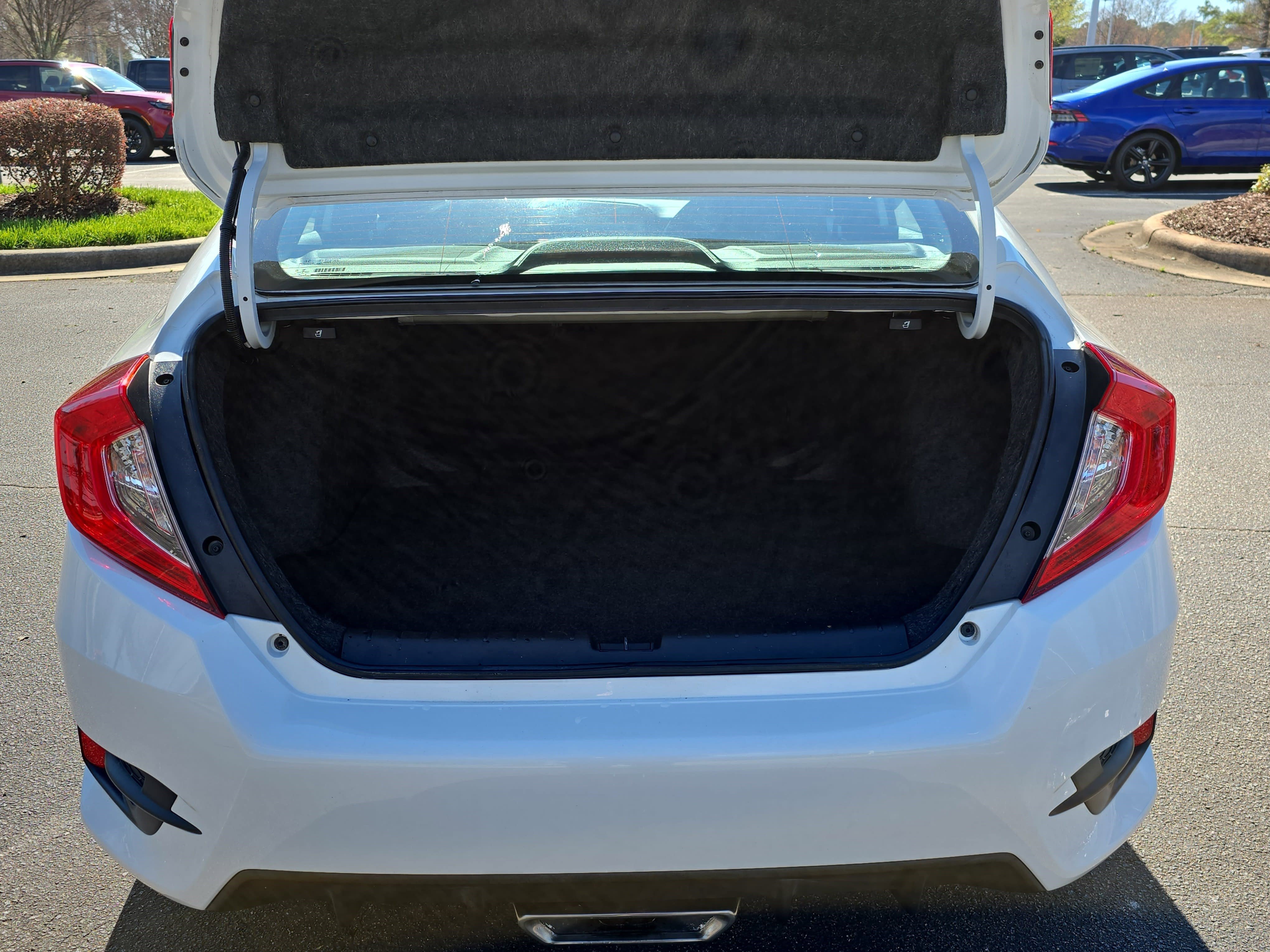 Used 2019 Honda Civic Sport image 13