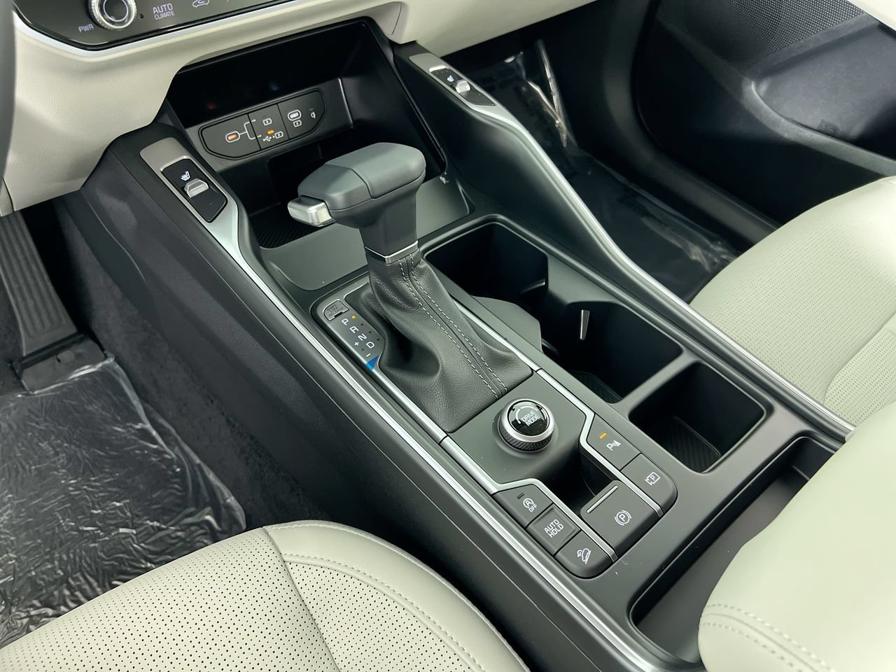 New 2026 Kia Sorento EX w/ EX Premium Package FWD image 18