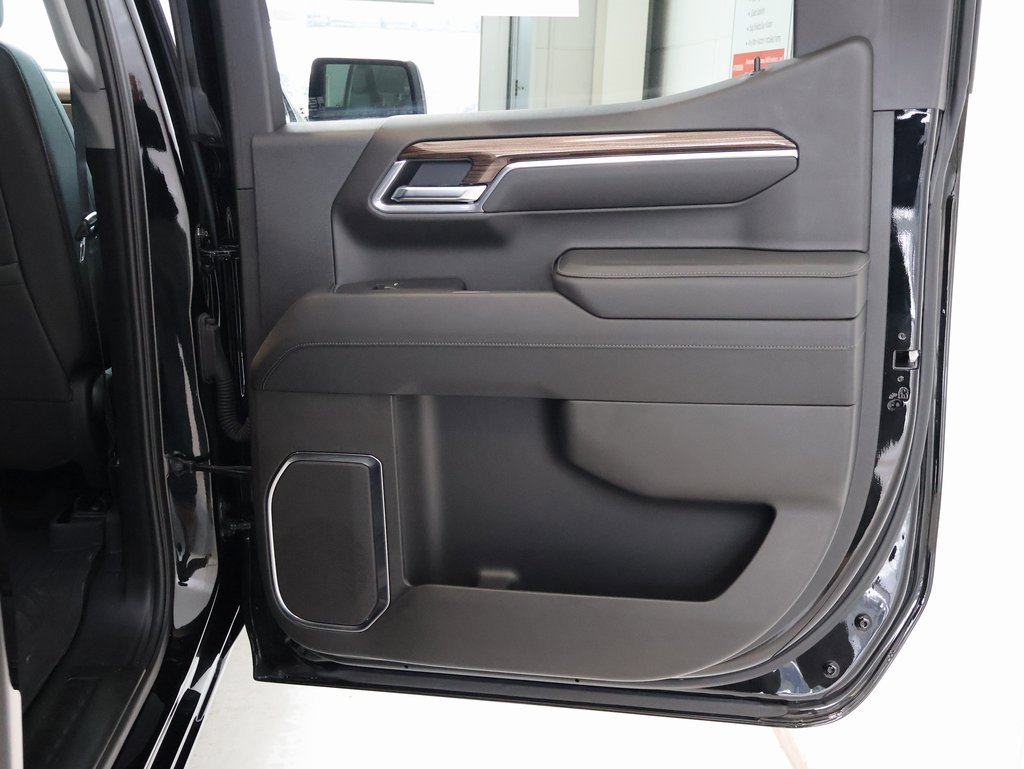 Used 2024 Chevrolet Silverado 1500 LT Trail Boss w/ Convenience Package II image 36