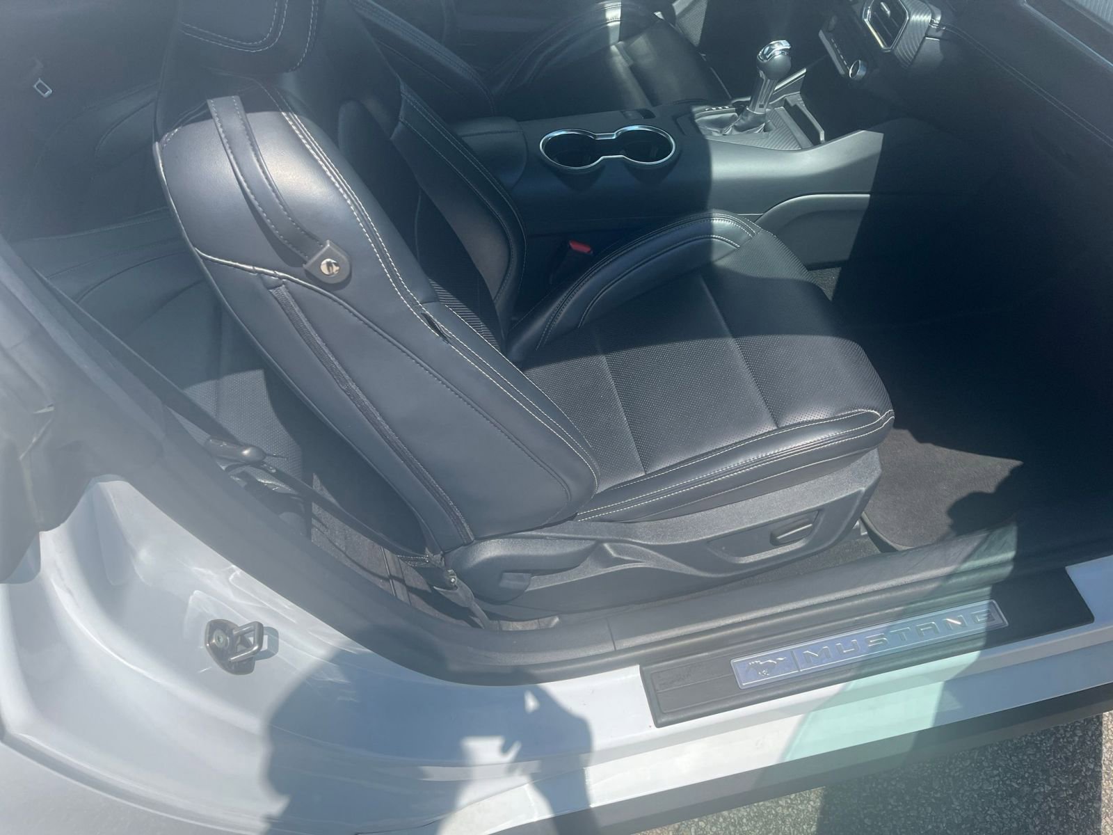 Used 2024 Ford Mustang Premium RWD image 27