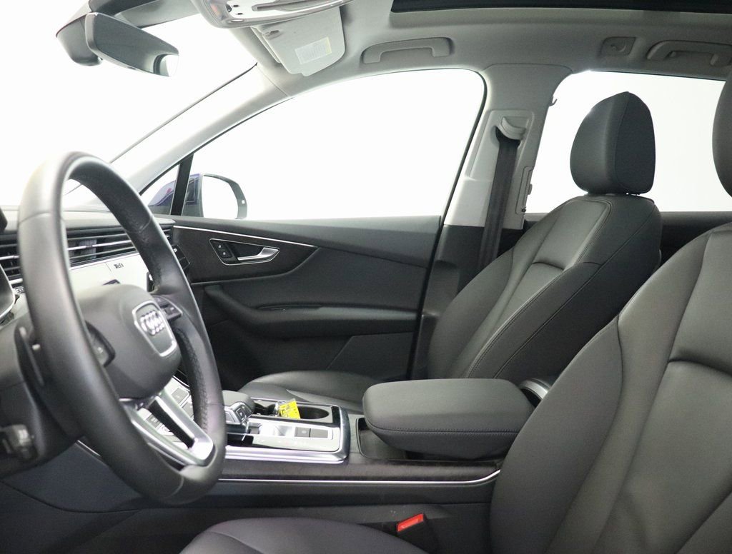 Certified 2022 Audi Q7 3.0T Premium Plus AWD/4WD image 13