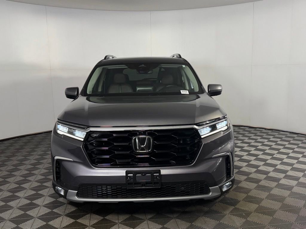 Used 2023 Honda Pilot Elite image 11