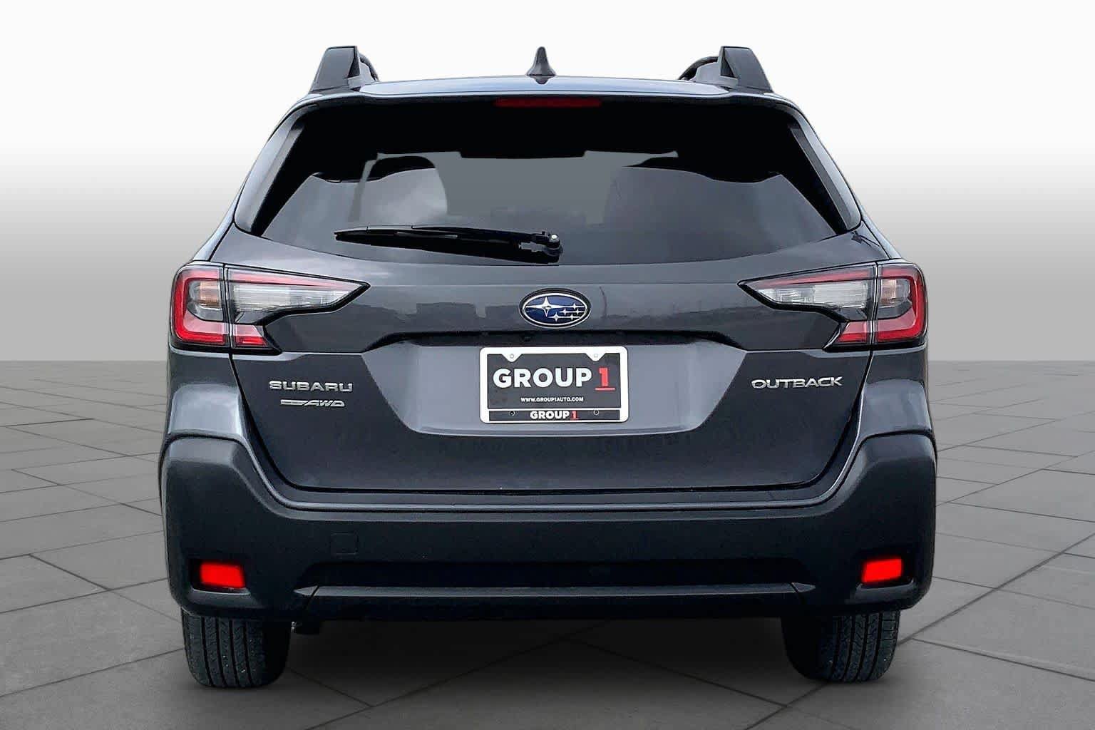 Used 2023 Subaru Outback Premium AWD/4WD image 5