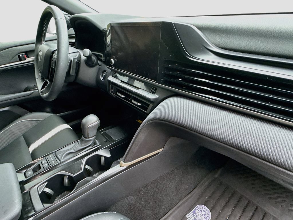 Used 2026 Toyota Camry SE FWD image 36
