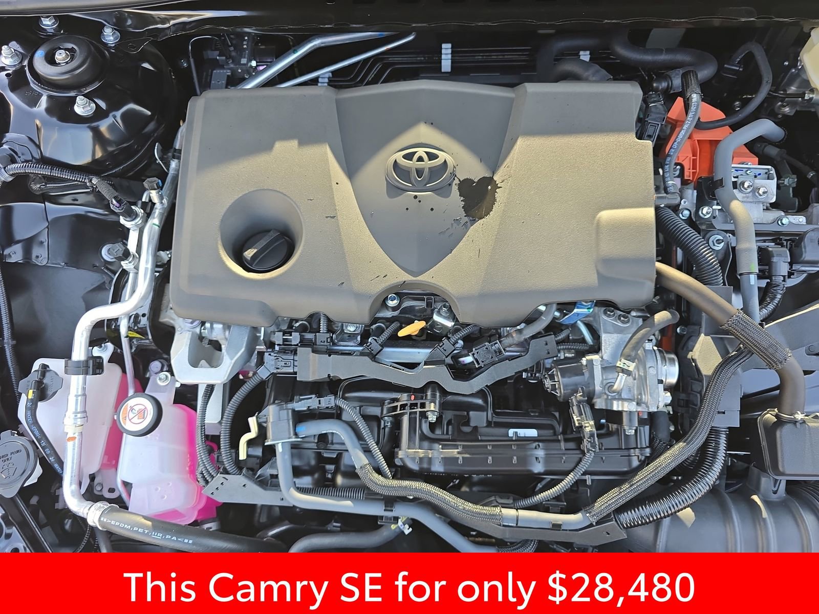 Used 2025 Toyota Camry SE w/ Convenience Package image 36