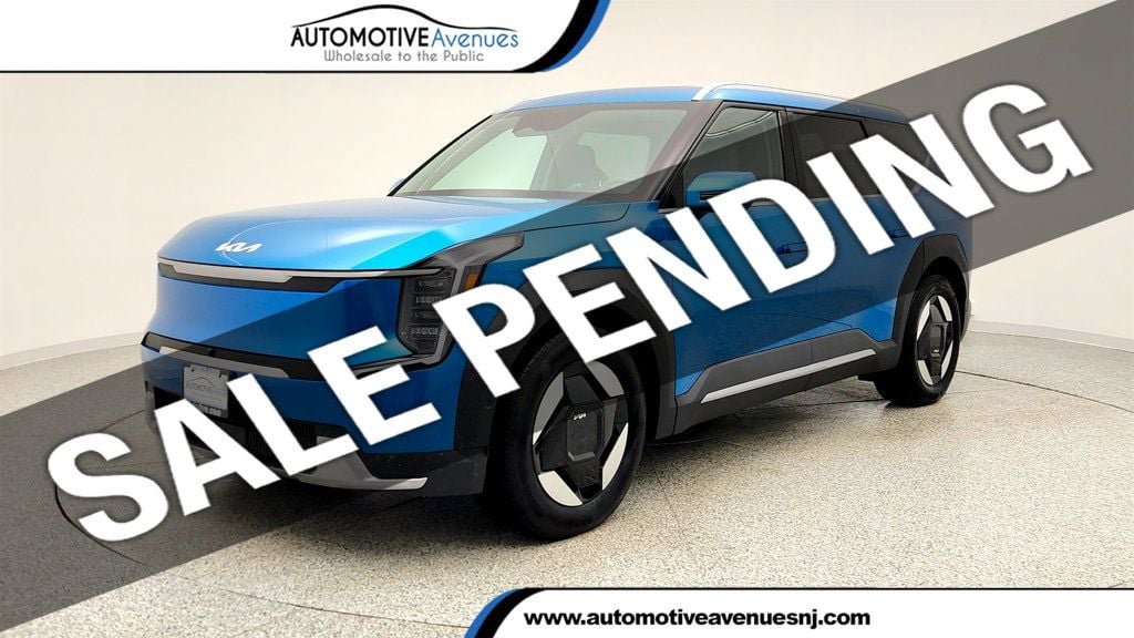 Used 2026 Kia EV9 Wind
