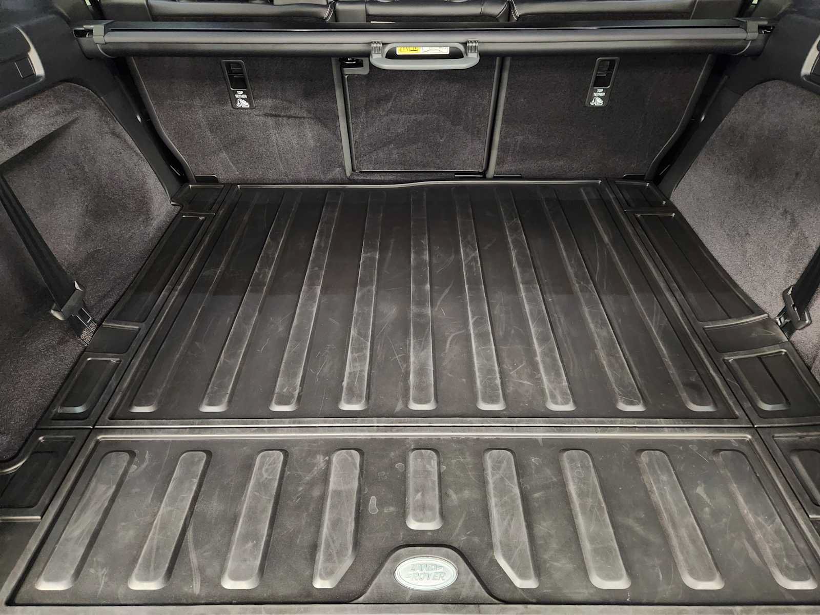 Used 2026 Land Rover Discovery S AWD/4WD image 32