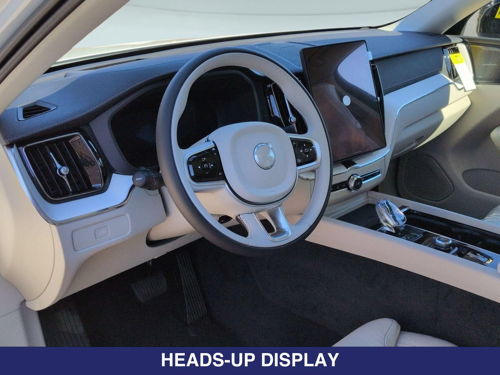 New 2026 Volvo XC60 B5 Ultra w/ Protection Package Premier AWD/4WD image 10