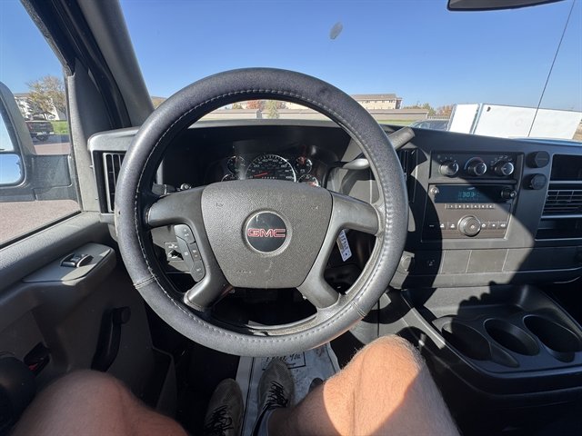 Used 2013 GMC Savana 2500 RWD image 11