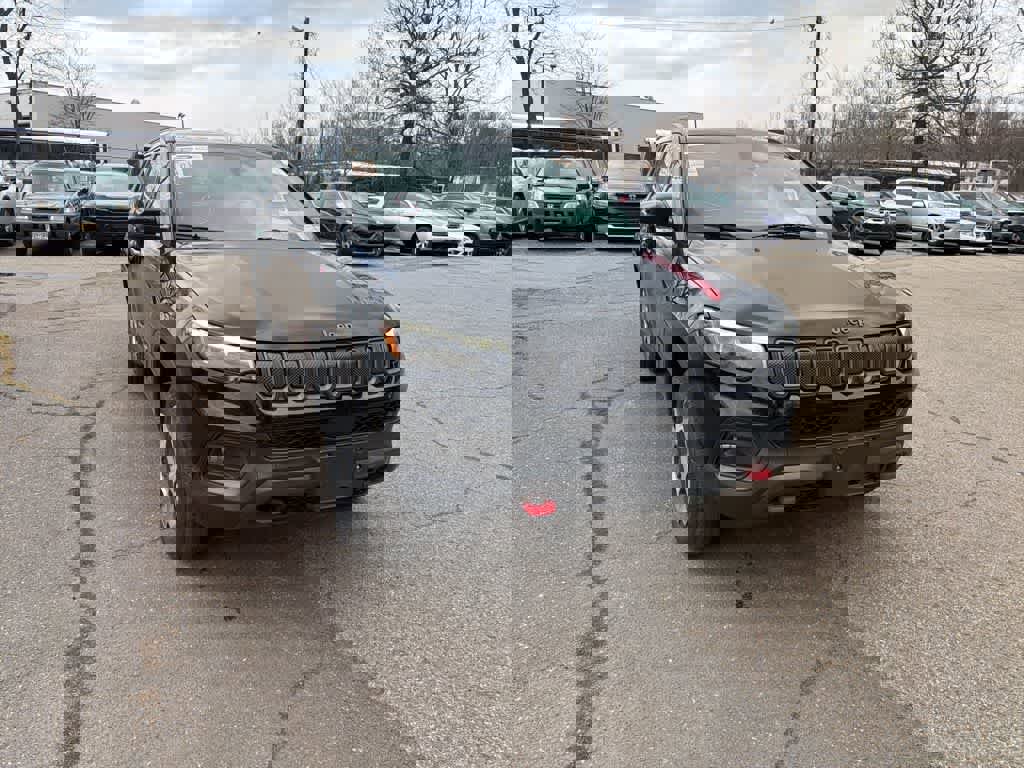 Used 2022 Jeep Compass Trailhawk w/ Trailhawk Elite Group image 25