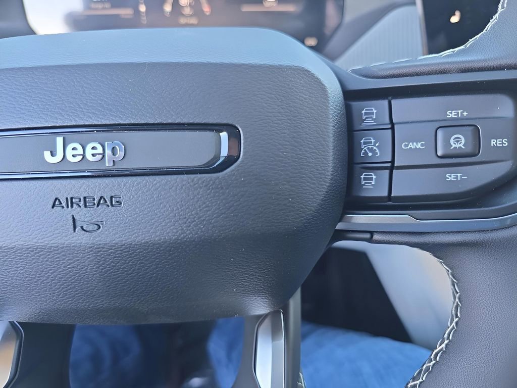 New 2026 Jeep Cherokee Laredo AWD/4WD image 19