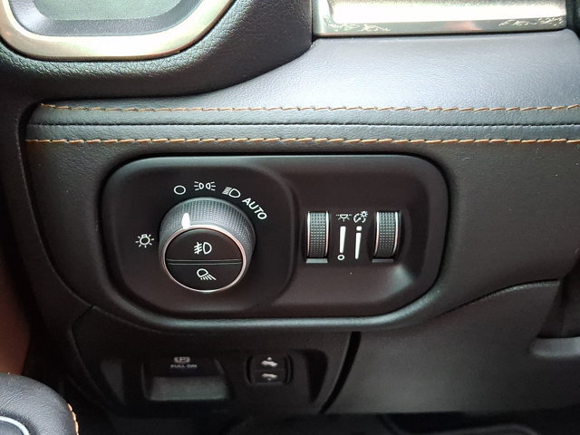 Used 2019 RAM 1500 Limited AWD/4WD image 26
