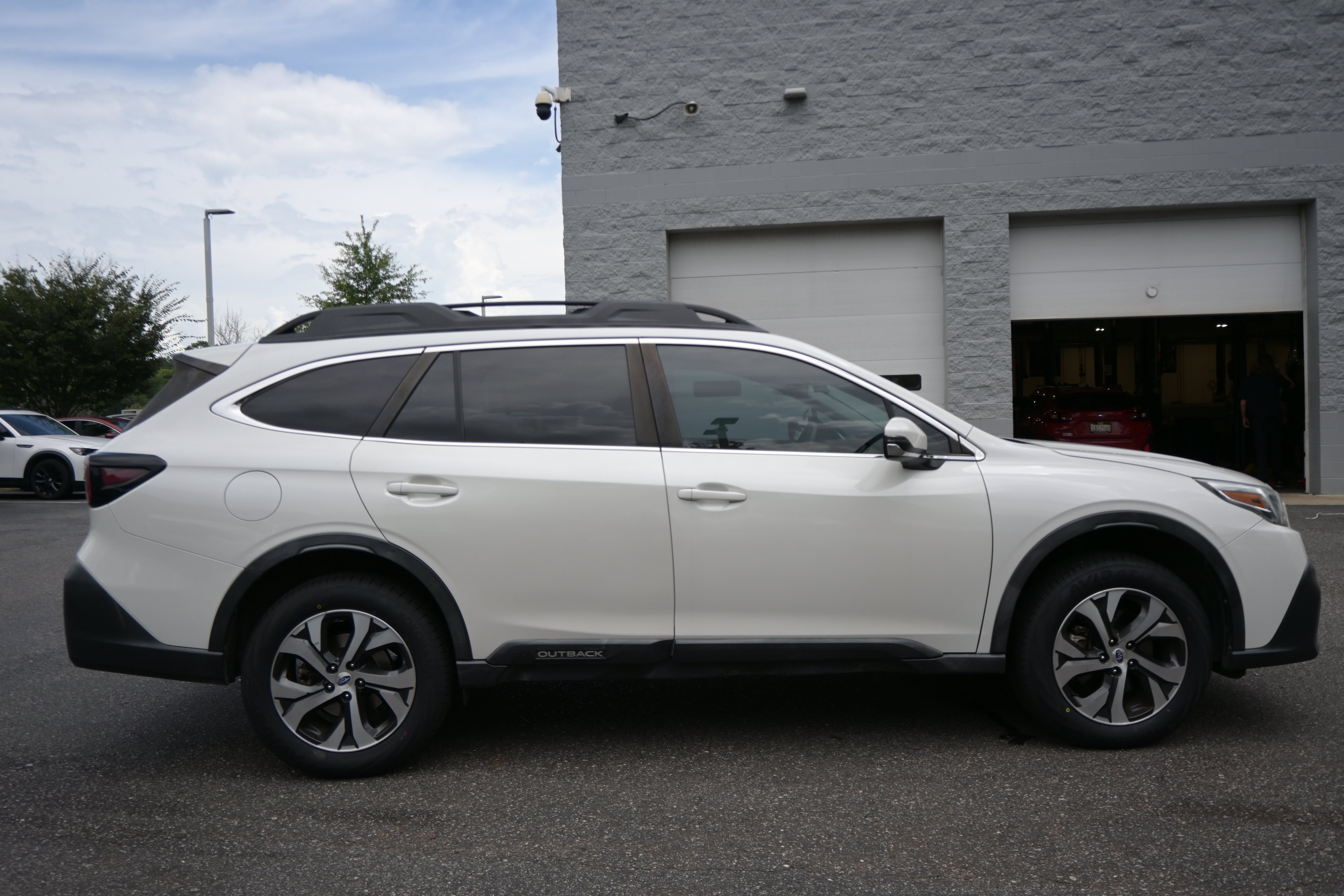Used 2020 Subaru Outback Limited XT AWD/4WD image 10