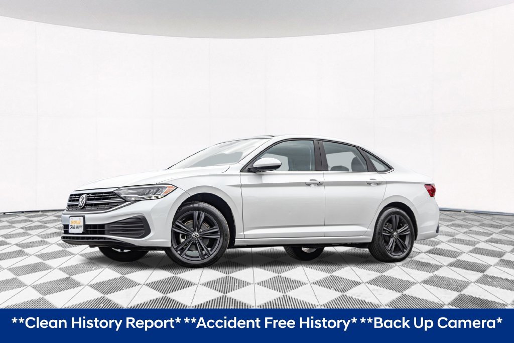 Certified 2023 Volkswagen Jetta SE w/ Panoramic Sunroof Package FWD image 2