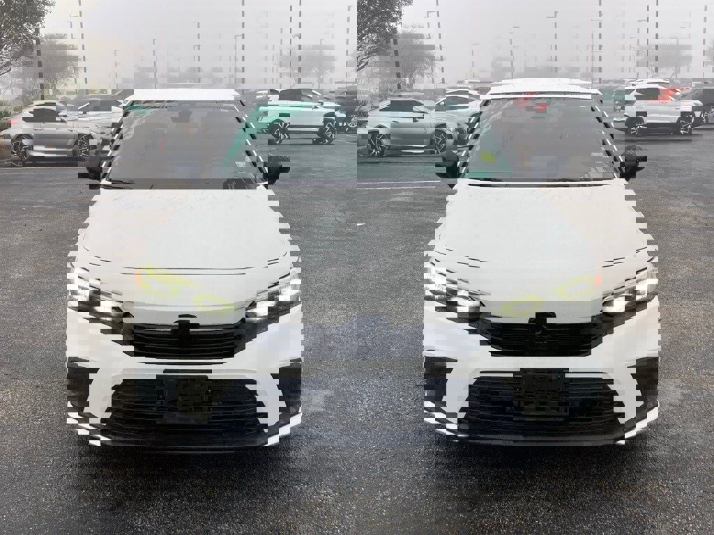 Used 2022 Honda Civic Sport image 2