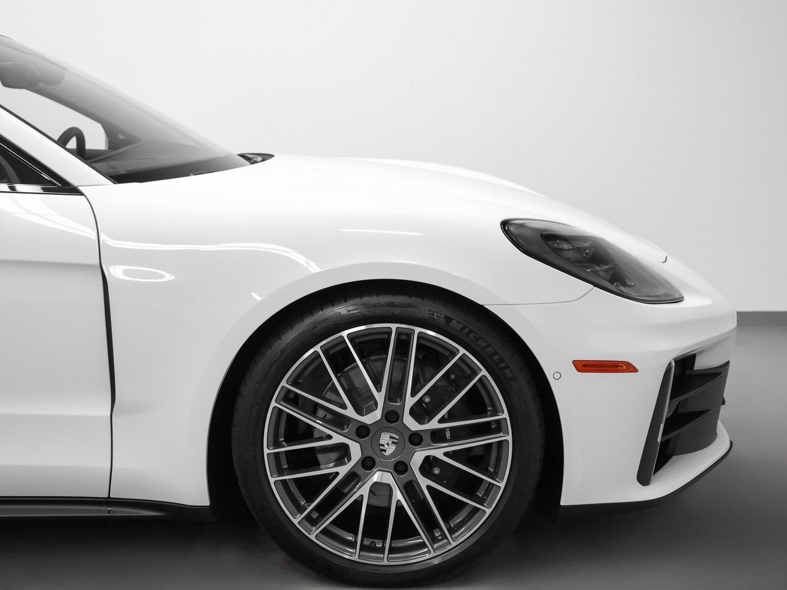 Used 2025 Porsche Panamera 4 AWD/4WD image 16