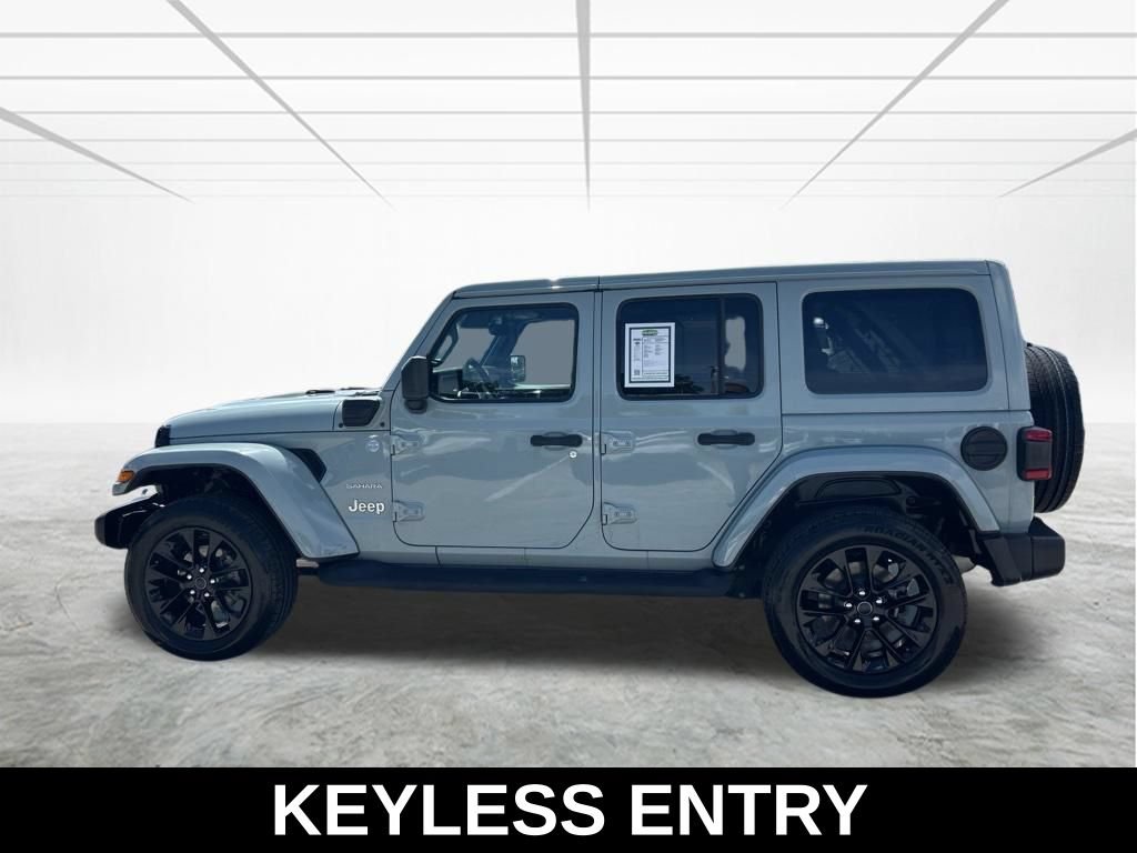 Used 2024 Jeep Wrangler Unlimited Sahara w/ Safety Group AWD/4WD image 8
