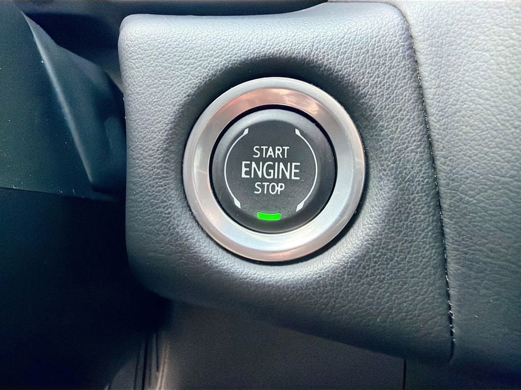 Used 2024 Chevrolet Tahoe LT image 38