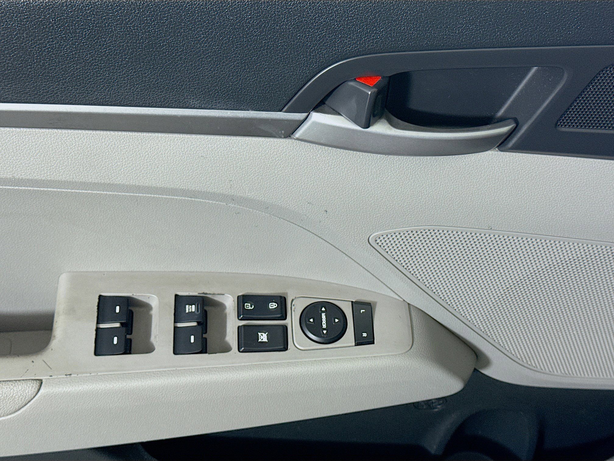 Used 2018 Hyundai Elantra SE image 22