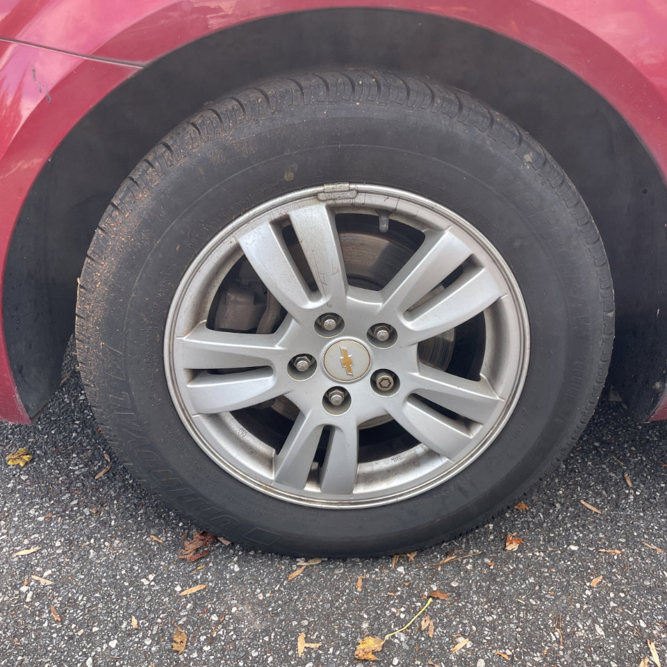 Used 2012 Chevrolet Sonic LS image 14