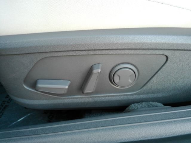 Used 2023 Hyundai Sonata SEL image 15