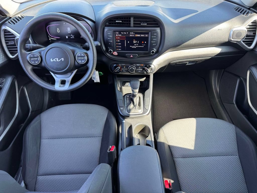 Certified 2023 Kia Soul LX w/ Option Group 015 FWD image 13