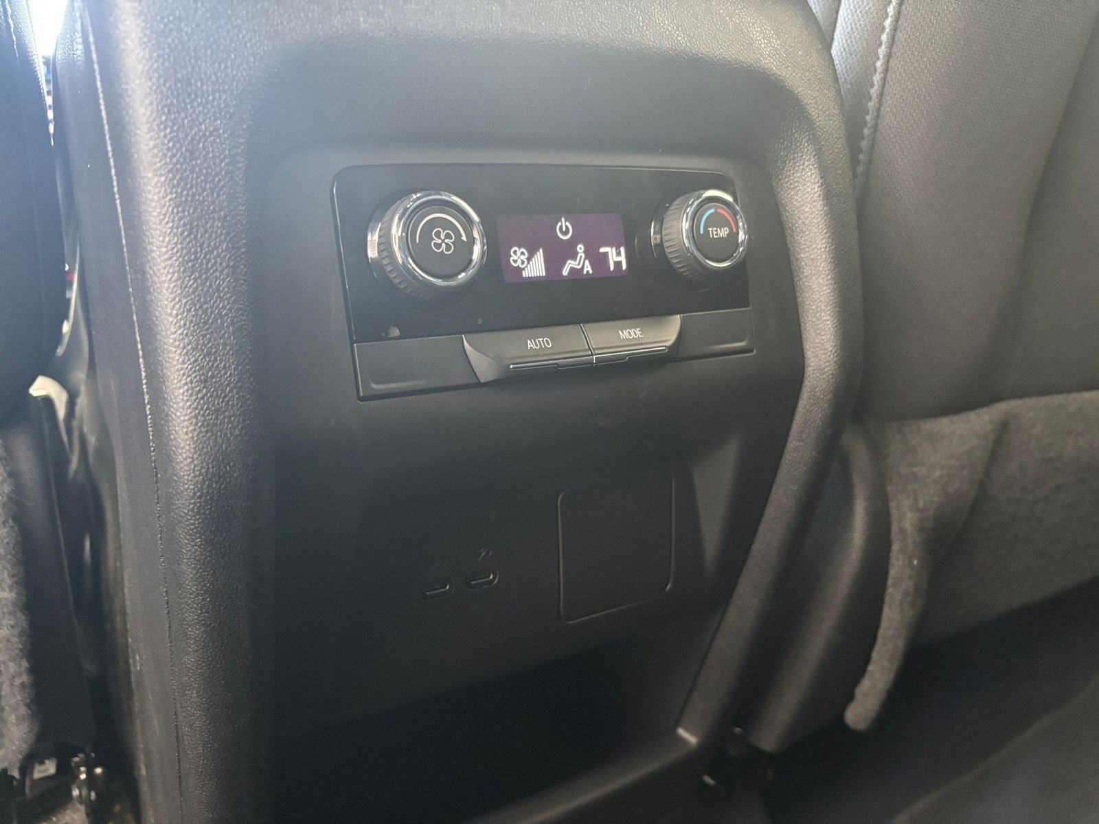 Used 2025 Chevrolet Traverse LT AWD/4WD image 25