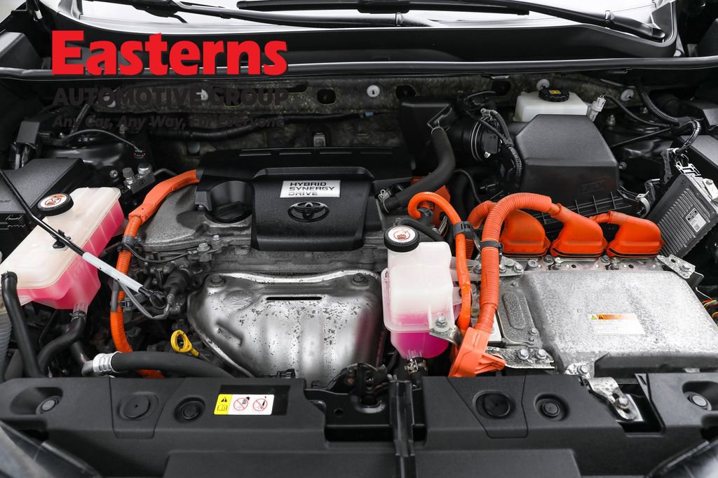 Used 2018 Toyota RAV4 SE image 7