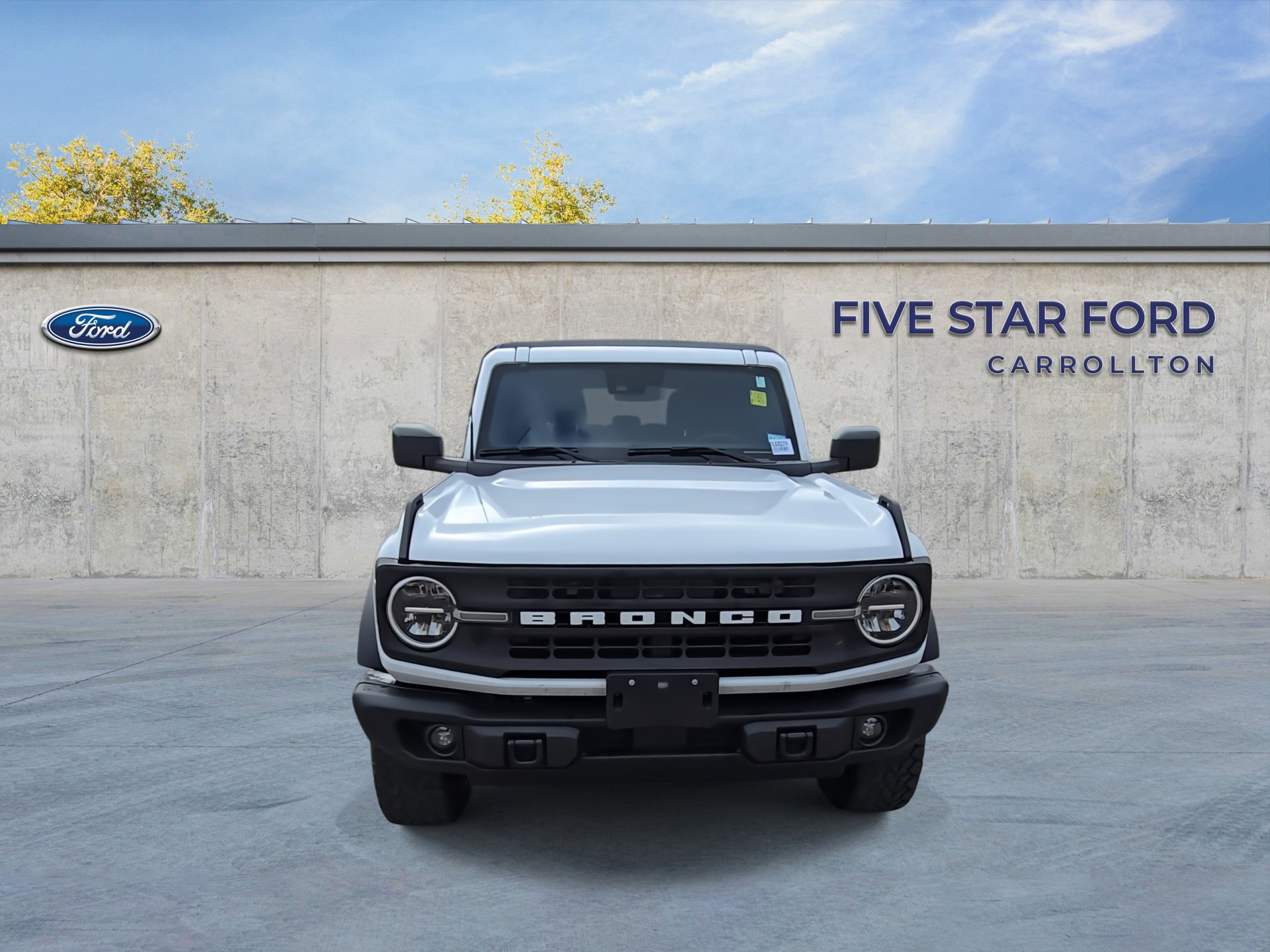 Used 2023 Ford Bronco Black Diamond image 3